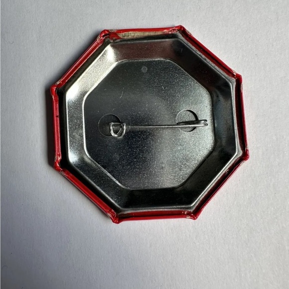 Vintage STOP WAR! Pinback Button 2.25”-Anti-War Peace Protest Political - Picture 2 of 5